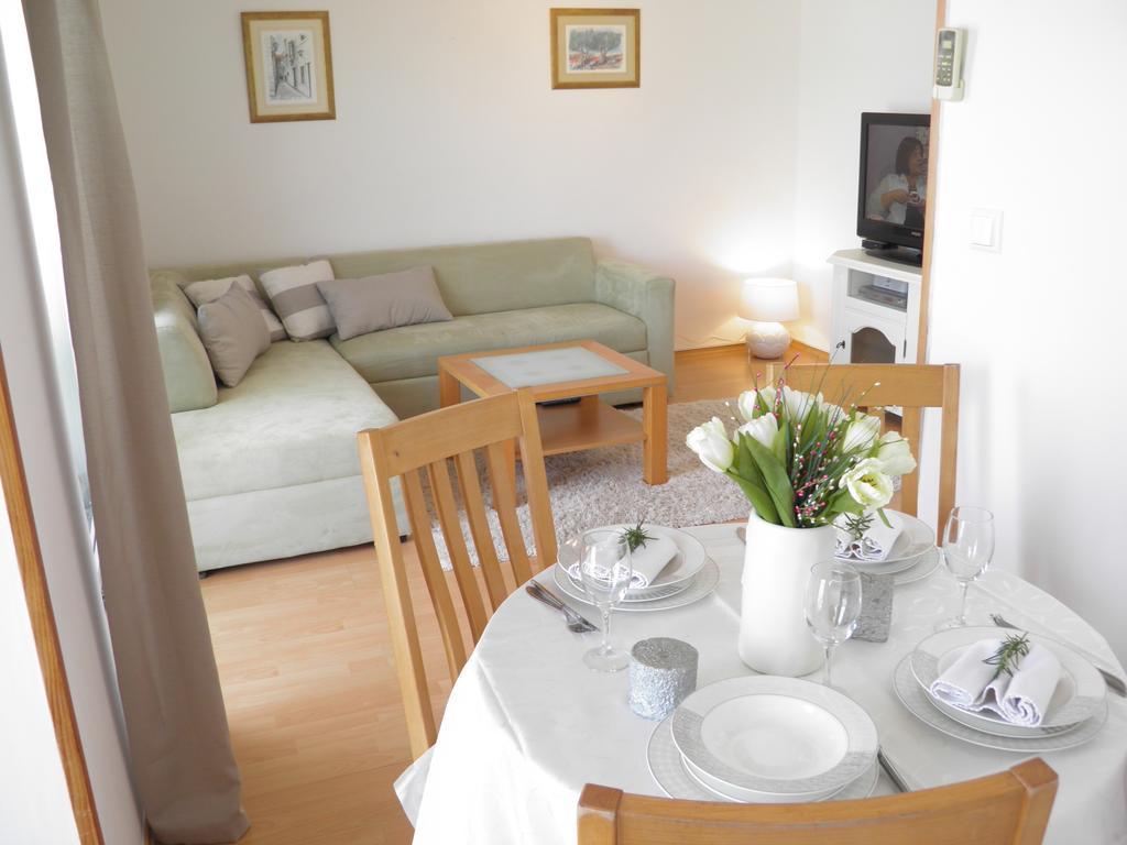 Apartment Adria Трогир Екстериор снимка