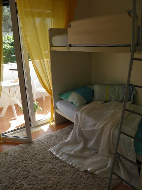 Apartment Adria Трогир Екстериор снимка